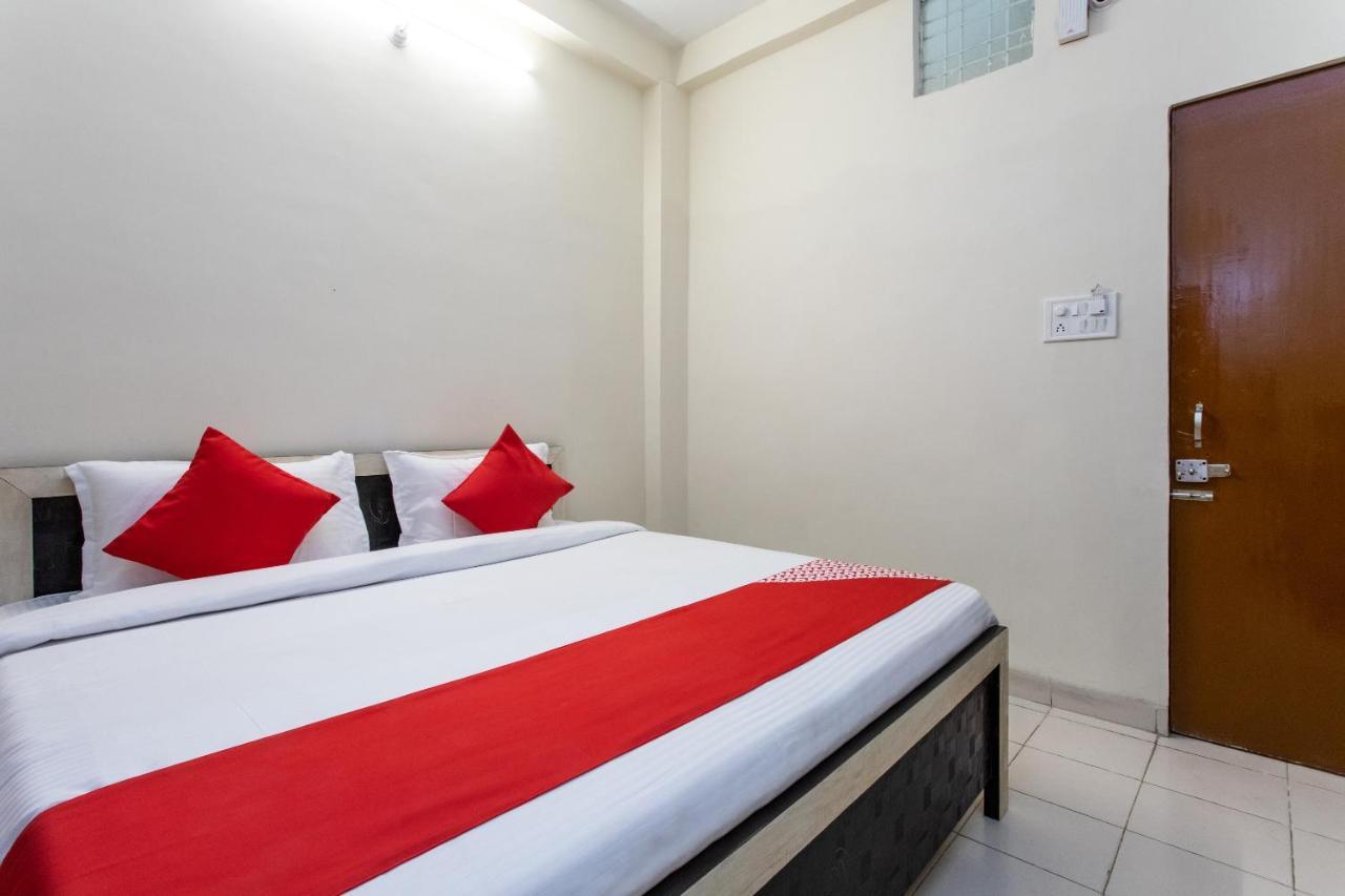 Oyo 18571 Ashoka Resort Indore Exterior foto